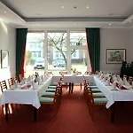 Hotel Elbotel By Centro Rostock