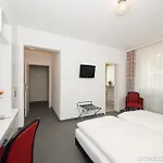 Hotel Elbotel By Centro Rostock
