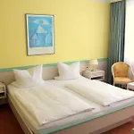 Hotel Elbotel By Centro Rostock