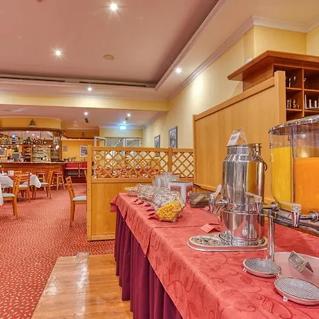 Hotell Elbotel By Centro 3*