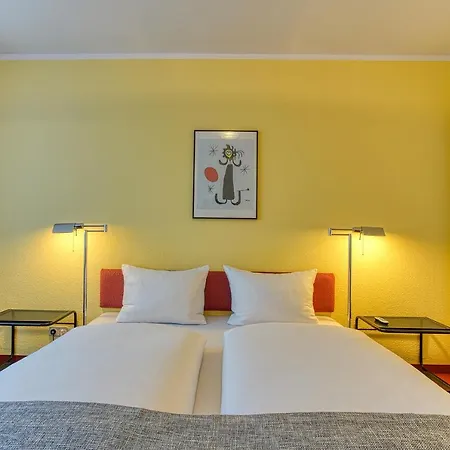 Hotel Elbotel By Centro 3*